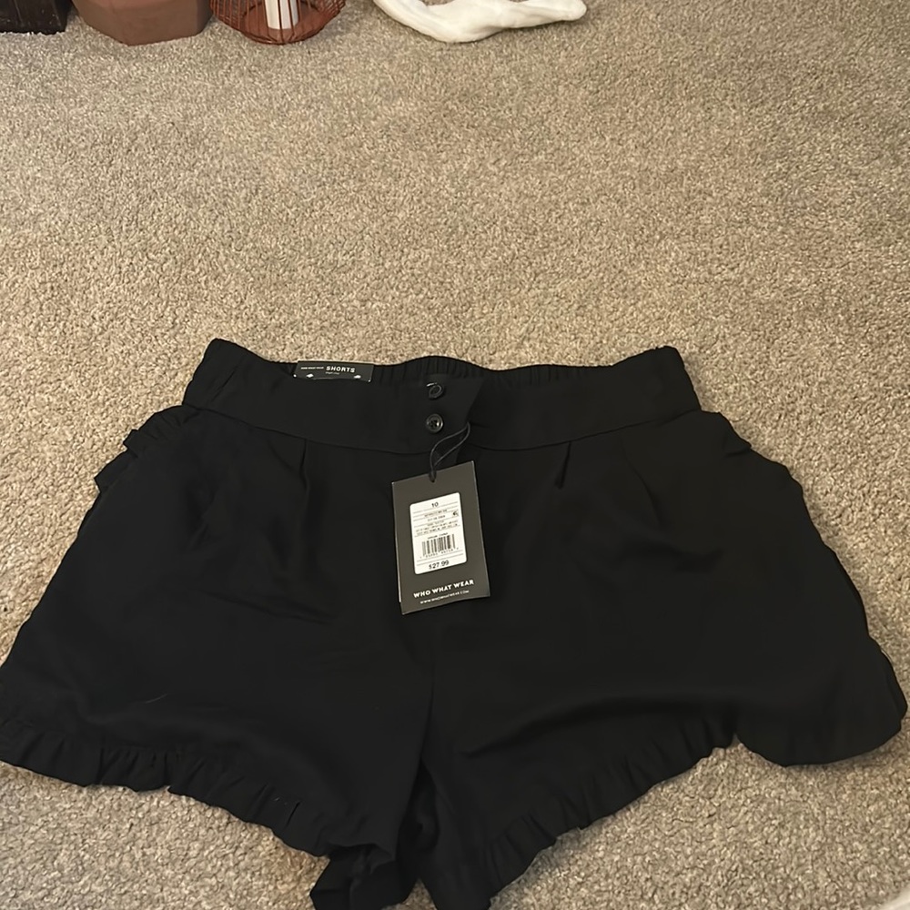 Who What Wear brand new with tags high rise shorts. Size 10